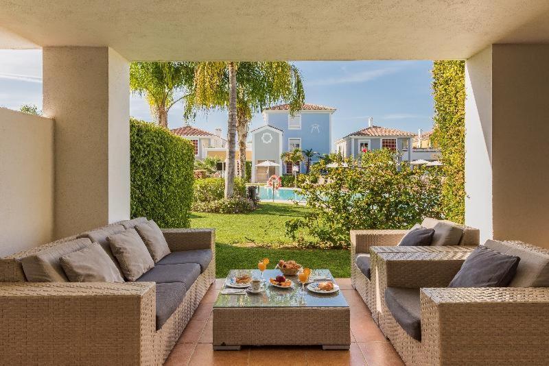 Cortijo Del Mar Resort Εστεπόνα Δωμάτιο φωτογραφία