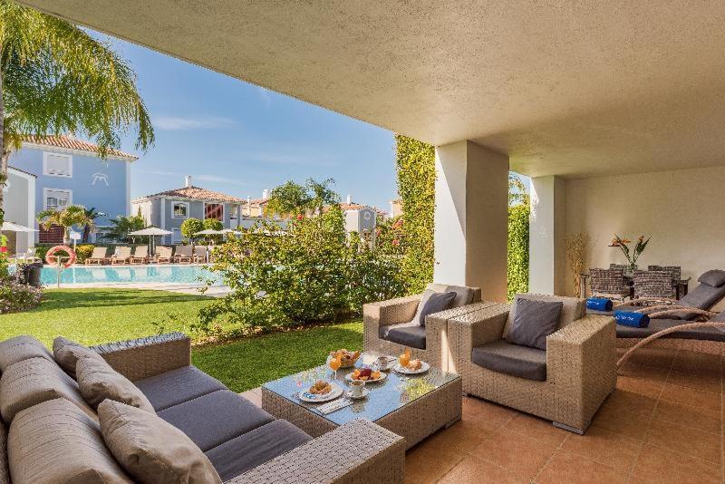 Cortijo Del Mar Resort Εστεπόνα Δωμάτιο φωτογραφία